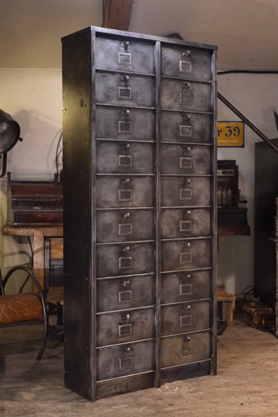 meuble industriel clapet haut strafor